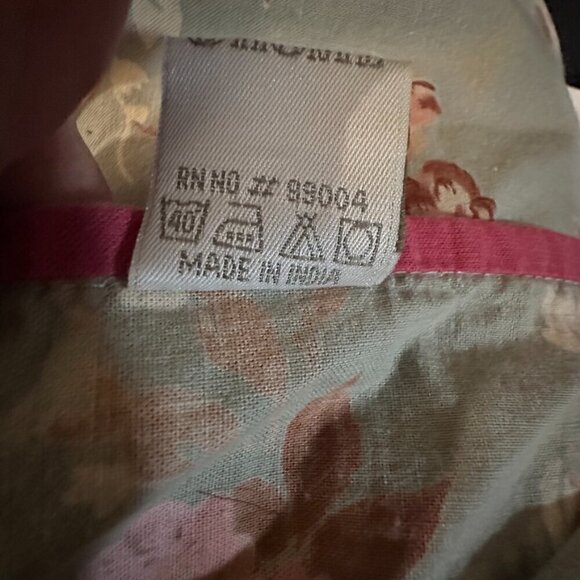 French Country Tablecloth ,ABC Home & Carpet, Floral Vintage Cotton Euc 66x 100" - Picture 4 of 4